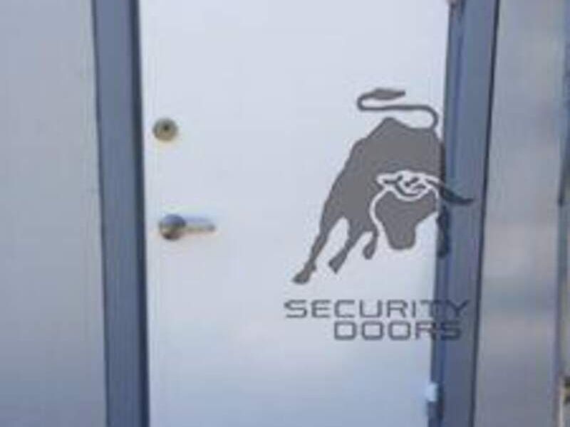 Puerta industrial Security Doors Macul