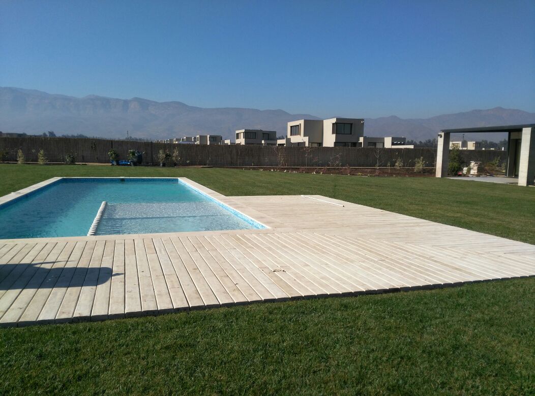 BORDE DE PISCINA O GRADA CANTO RECTO : La Cantera | CONSTRUEX